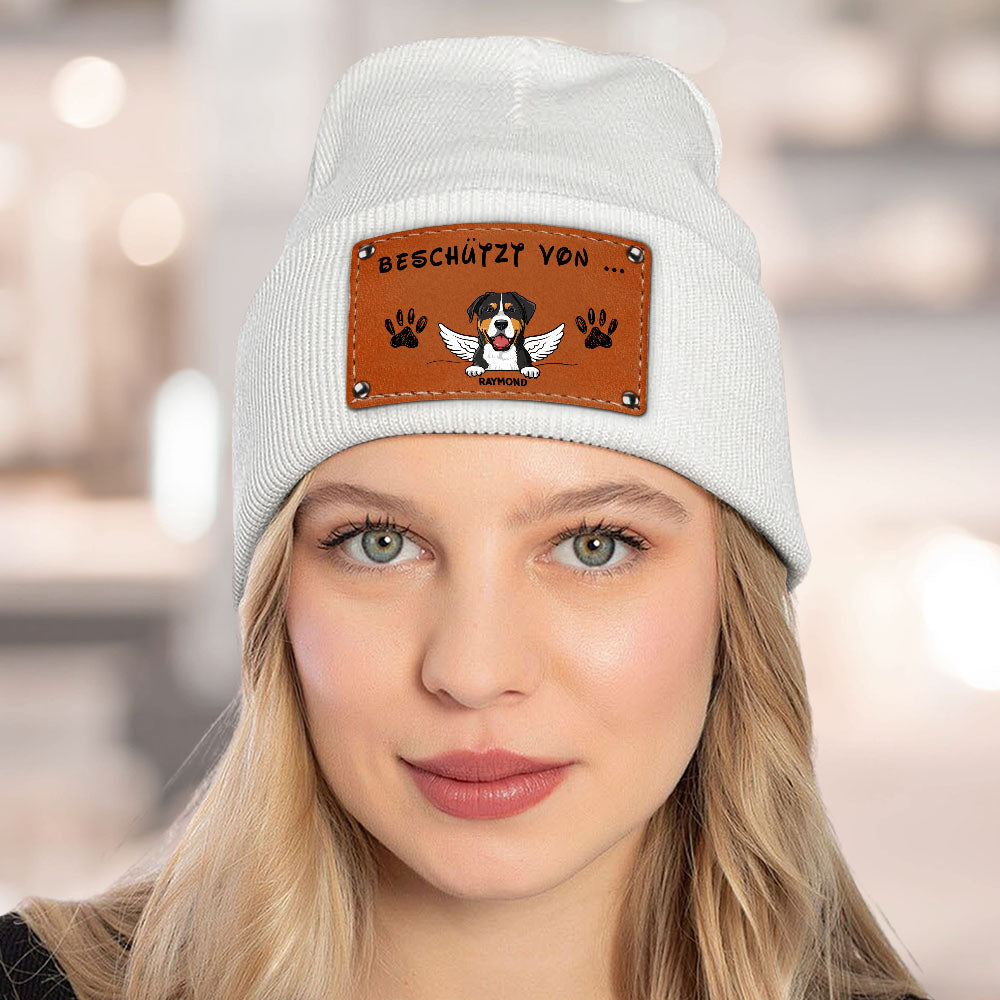 Beschützt von Hunde - Personalisierte Baby Beanie - Individuelles Beanie für Hundeliebhaber