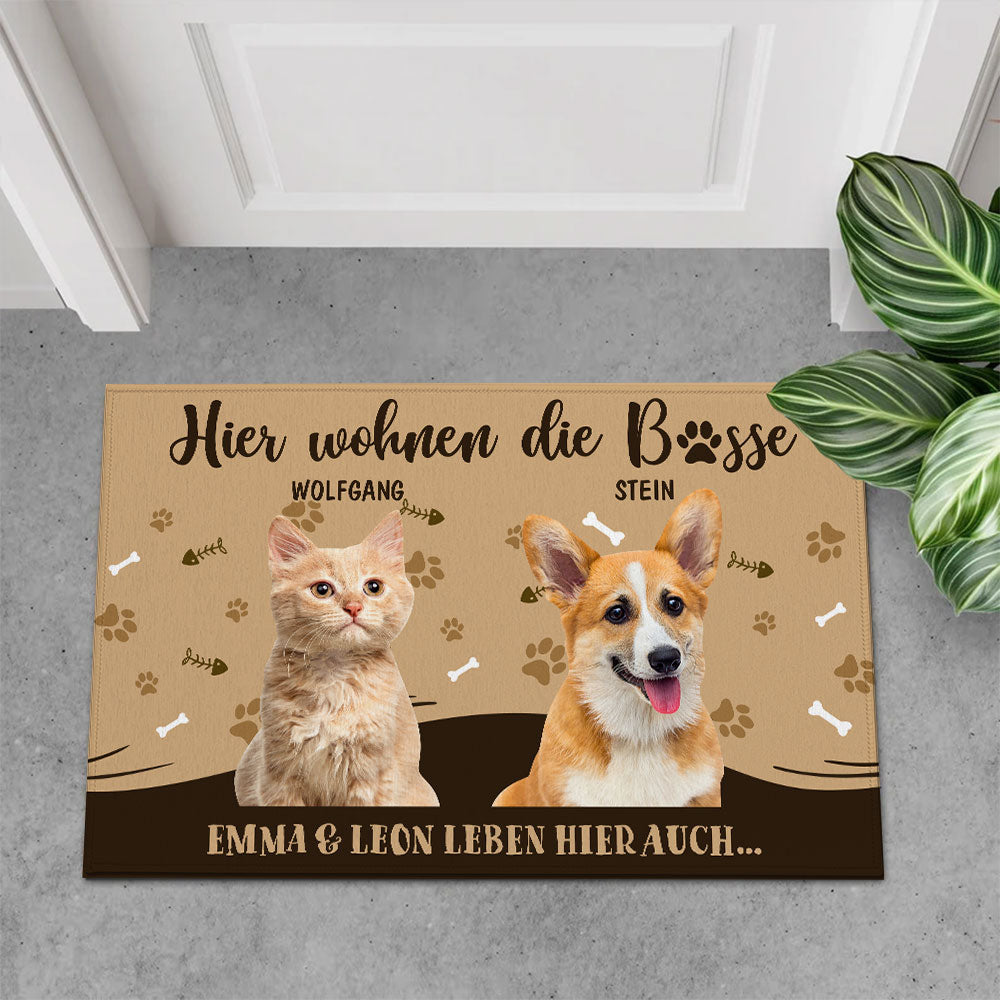 Personalisierte Hier Wohnt Der Boss Fußmatte - Individuelle Fußmatte Für Tierliebhaber - Foto Geschenk Für Hundebesitzer Und Katzenliebhaber