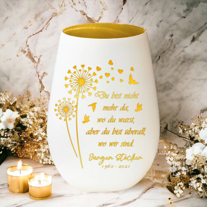 Personalisiertes Glas-Kerzenhalter mit Gravur - Trauergeschenk - Individueller Name mit Lichtspender