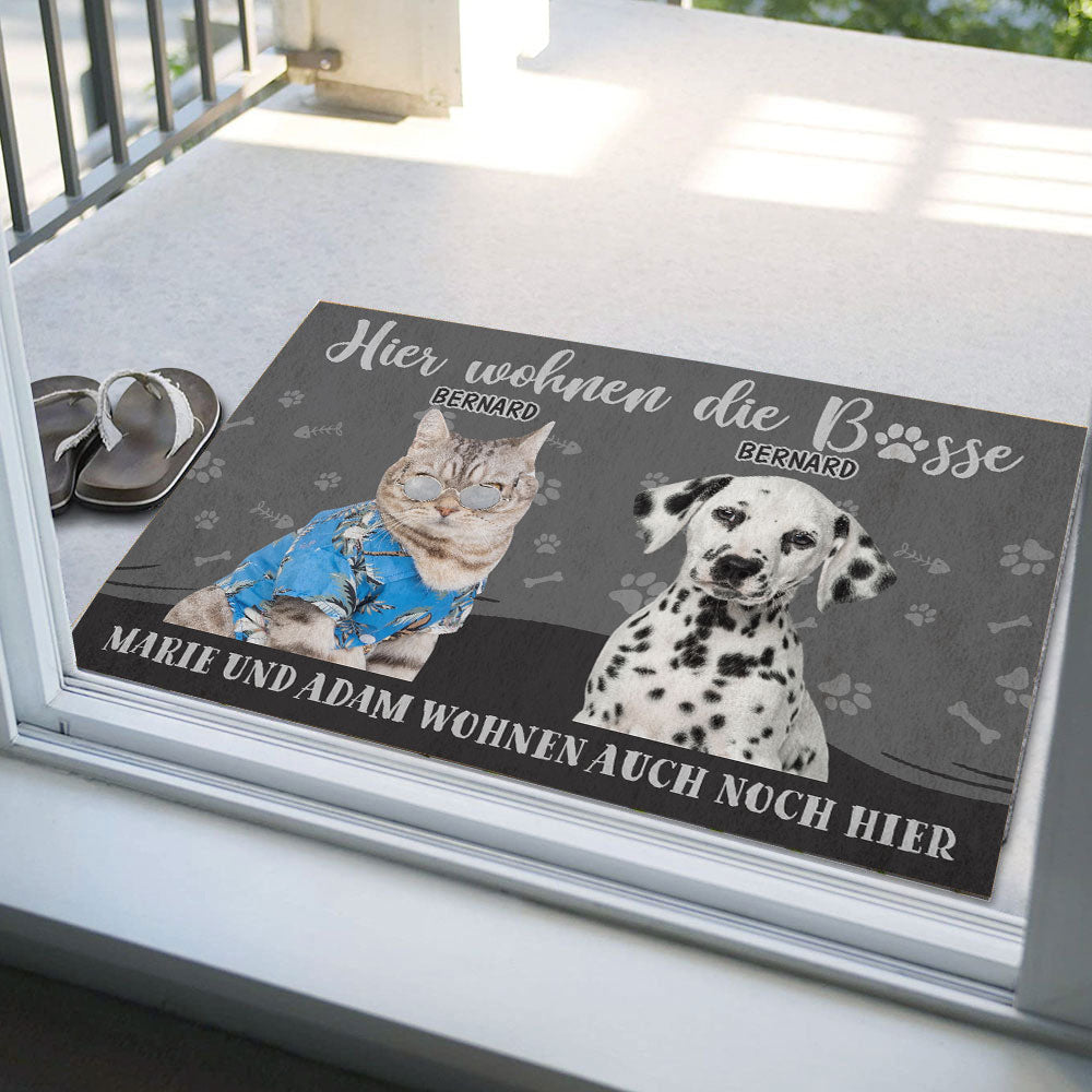 Personalisierte Hier Wohnt Der Boss Fußmatte - Individuelle Fußmatte Für Tierliebhaber - Foto Geschenk Für Hundebesitzer Und Katzenliebhaber