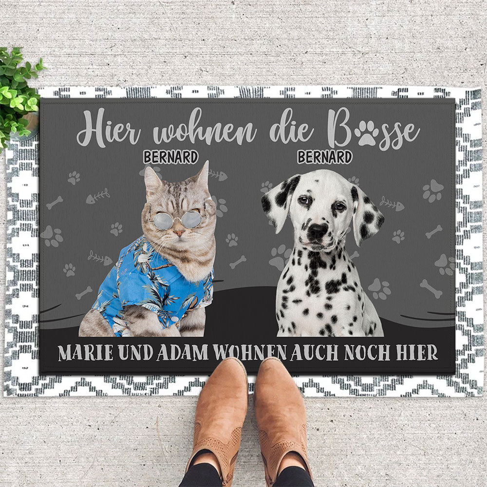Personalisierte Hier Wohnt Der Boss Fußmatte - Individuelle Fußmatte Für Tierliebhaber - Foto Geschenk Für Hundebesitzer Und Katzenliebhaber
